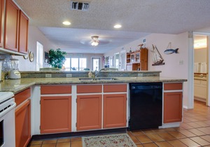 Unobstructed Beach View, Pool, Hot Tub, & Tropical Gardens