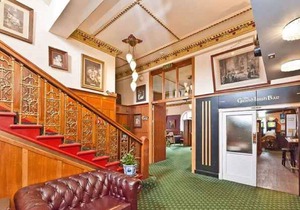 Unwind @ Whangunui Standard Room