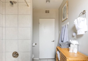 Updated 2 bedroom in Midtown Phoenix | Streaming TV