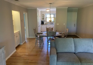 Updated 2 BR/2BA! Screened Porch! Neighborhood Pool! Amenity Cards!