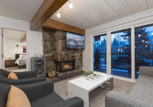 Updated 2 BR in the Heart of Aspen - Pool & Hot Tub