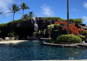 UPDATED 3RD FLOOR UNIT, OCEAN VIEW FROM YOUR BED, OUTRIGGER BEACHFRONT RESORT