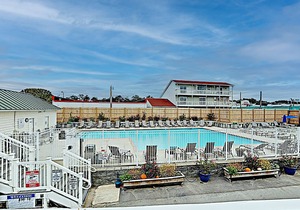 Updated Ocean Walk Condo | Pool, Grill, Private Balcony | Walkable Locale