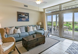 Updated oceanfront townhouse, private decks & pool. Easy beach access; vehicles permitted on beach.