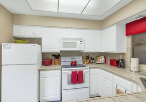 *Updated Tile!* View at Ventana 2 BR Condo/COM Pool/PATIO VIEWS!