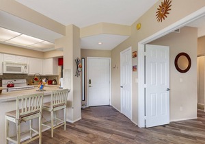*Updated Tile!* View at Ventana 2 BR Condo/COM Pool/PATIO VIEWS!