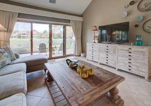 Updated Villa - Pet Friendly - Golf Cart