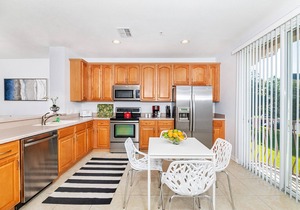 Updated Vista Cay Townhome - 10 min to Universal!