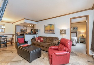 Upgraded 2/2 Copper Chase Condo #224 WiFi Pool