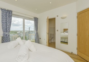 Upper Deck, BUDE
