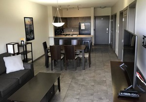 Upper Floor w/ Courtyard View #550