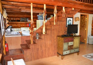 Upper Paradise Log Cabin - Nightly Rental in the Woods