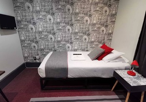 Upper Rock 2 - single room en-suite