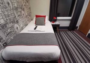 Upper Rock 2 - single room en-suite