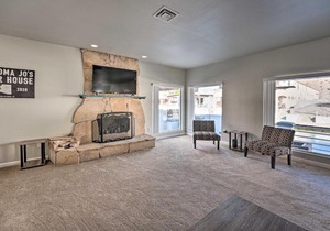 Upscale Canalfront Escape with 50ft Private Dock