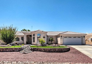 Upscale Oasis with Pool and Hot Tub, 3 Mi to Lake
