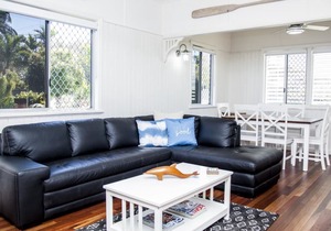 "URANGAN HARBOUR COTTAGE" in URANGAN
