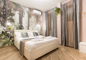 Urbana Little Suites