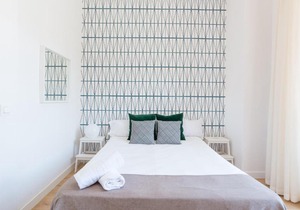 Urbe10 Plaza de la Merced 3 bedroom apartment