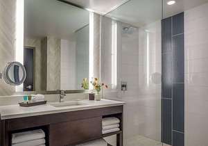 4-Star Hotel ∙ Hyatt Regency Aurora-Denver Conference Center