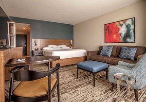 4-Star Hotel ∙ Hyatt Regency Aurora-Denver Conference Center