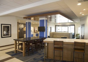 Holiday Inn Express & Suites Port Huron, an IHG Hotel