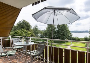 Vacation apartment 11 with balcony in Landhaus Pönitz am See