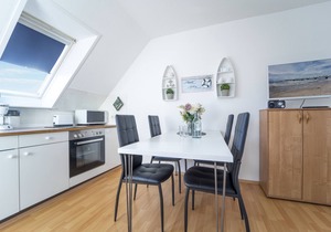 Vacation apartment Dachperle with balcony at Schützenstraße 31 in Grömitz