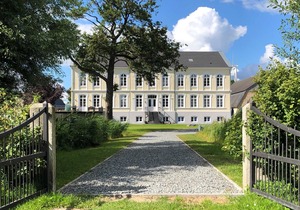 Vacation Apartment Herrenhaus I - Vacation Apartments Herrenhaus Gut Oestergaard