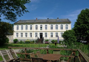 Vacation Apartment Herrenhaus I - Vacation Apartments Herrenhaus Gut Oestergaard