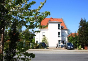 Vacation apartment on Lake Mirower See (with balcony) left Whg.2 - Ferienwohnungen am See