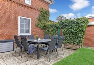 Vacation apartment/apartment for 8 guests with 150m² in Fehmarn OT Wenkendorf (127203)
