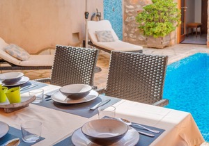 Vacation Home “Can Bodeguita” with Wi-Fi, Air Conditioning, Pool, Balcony & Terrace