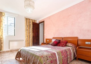 Vacation Home 'Global Ardiaca' with Wi-Fi, Terrace & Garden