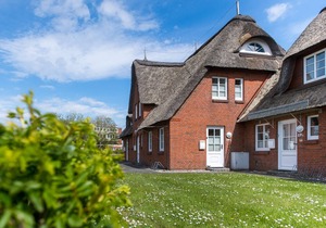 Vacation home in the Friesenhof - Directly behind the dike