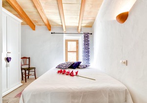 Vacation Home Ses Barraques with Landmark View, Wi-Fi, Balcony & Terrace