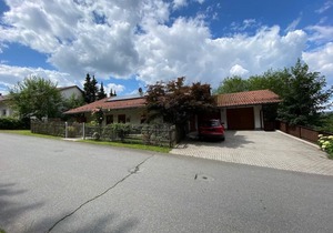 Vacation home with kitchen
