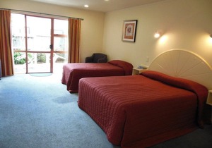 Valdez Motor Lodge