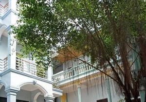 Van Long Homestay Double Room