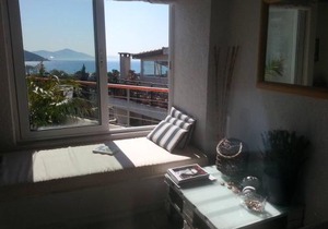 Varkiza Seaside Penthouse with Private Roof Deck
