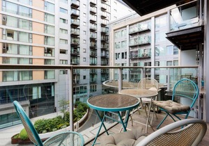 Veeve - Chelsea Bridge Wharf II