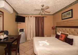 Vela Inn Unit 4, Algoa Park