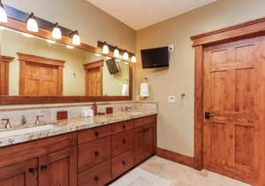 Velvet Falls Custom Home 58 at Tamarack Resort