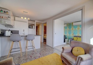 Venizelos Top Floor, by Destination Cannes in Cannes