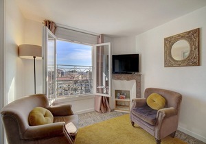 Venizelos Top Floor, by Destination Cannes in Cannes