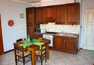 Verbania Intra: APARTMENT IN THE QUIET HISTORIC CENTER IN PEDESTRIAN ZONE.