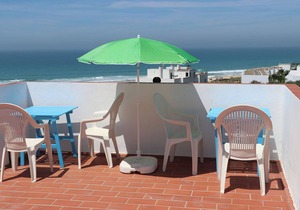 Very central, close to the beach, WiFi