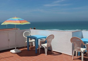 Very central, close to the beach, WiFi