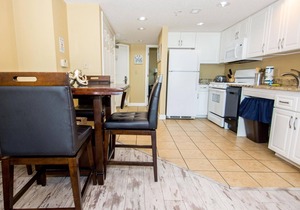 **Very Comfortable Oceanfront Condo with a good location. Nicely furnished!**