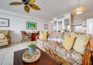VI 206 OceanFront Studio w Ocean Views Pool